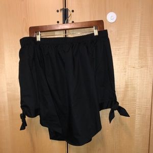 Black Off-the-Shoulder Long Sleeve Top